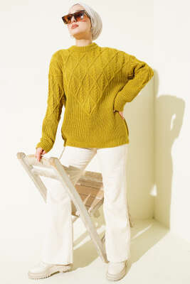 Örgü İşlemeli Triko Kazak Yağ Yeşili - Triko Kazak