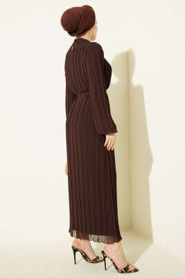 Örgü Kuşaklı Pileli Şifon Elbise Kahve - Elbise