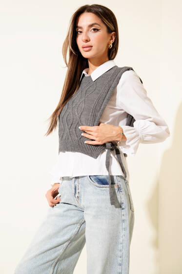 Örgülü Yanları Bağlamalı Kısa Süveter Füme - Kadın Giyim Modelleri