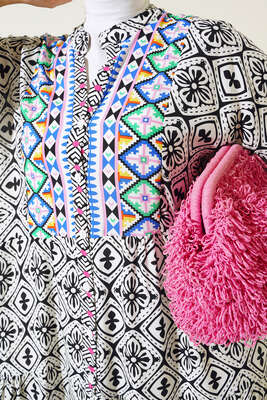 Otantik Desen Dokuma Kloş Elbise Siyah - Tesettür Elbise