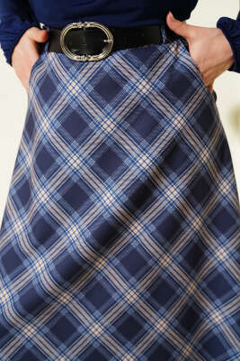 Oval Kemer Tokalı Ekoseli Etek Lacivert - Etek