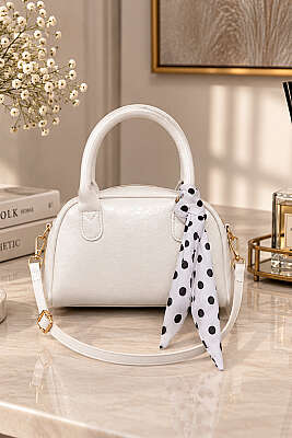 Oval Model Fularlı Çanta Beyaz 