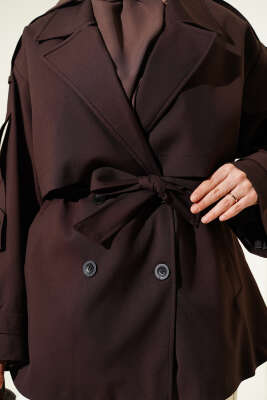 Oversize Apoletli Düğmeli Kısa Trençkot Kahve - Trençkot