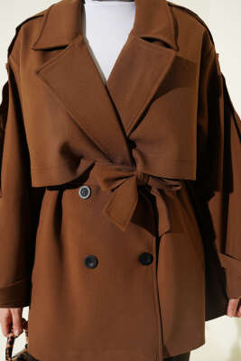 Oversize Apoletli Düğmeli Kısa Trençkot Taba - Trençkot