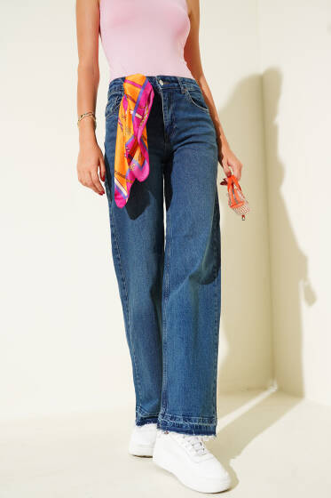 Paça Püskül Detaylı Kot Pantolon Mavi - Kadın Giyim Modelleri