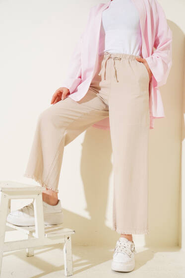 Paça Püsküllü İp Bağcık Detaylı Pantolon Bej - Pantolon