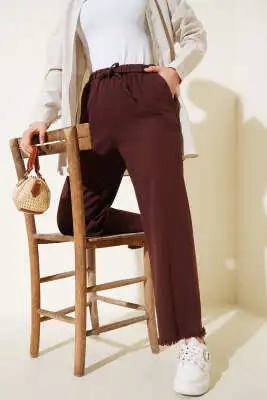Paça Püsküllü İp Bağcık Detaylı Pantolon Kahve 