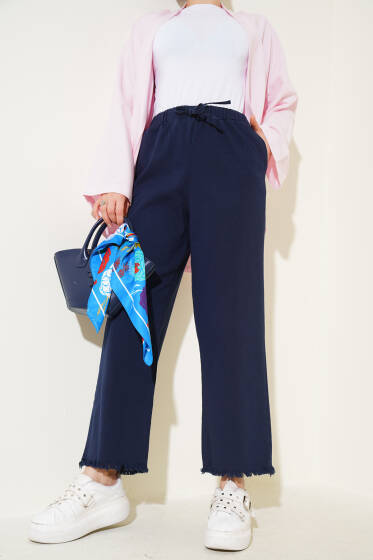 Paça Püsküllü İp Bağcık Detaylı Pantolon Lacivert - Pantolon