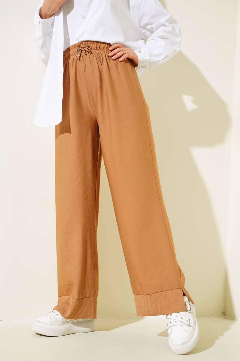 Paça Yırtmaçlı Pantolon Camel