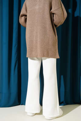 Paçası Yırtmaçlı Scuba Pantolon Beyaz - Pantolon