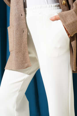 Paçası Yırtmaçlı Scuba Pantolon Beyaz - Pantolon