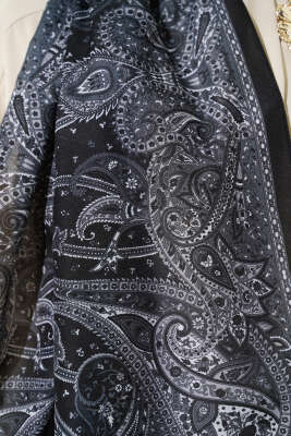 Paisley Desen Soft Şal Siyah - Başörtüsü