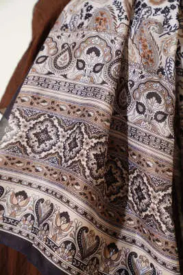Paisley Rüyası Serisi Şal Siyah Bej - Başörtüsü
