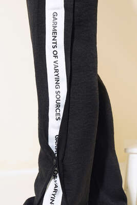 Pantolonu Şerit Detaylı İkili Takım Siyah - Thumbnail