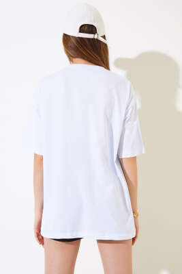 Papağan Baskılı T-shirt Beyaz - Kadın Giyim Modelleri