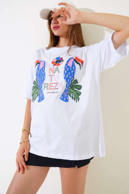 Papağan Baskılı T-shirt Beyaz - Kadın Giyim Modelleri