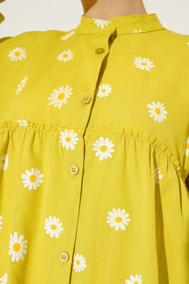 Papatya Desenli Büzgü Detaylı Düğmeli Tunik Yağ Yeşili - Tunik