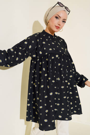Papatya Desenli Kat Tunik Siyah - Tunik