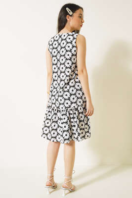 Papatya Desenli Sıfır Kol Elbise Siyah - Yılın Fırsatı