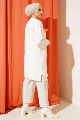 Papatya Detaylı Yumoş Triko Tunik Kemik - Triko Tunik