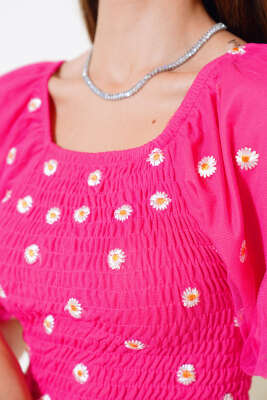 Papatya Nakışlı Kayık Yaka Bluz Fuşya - Kadın Giyim Modelleri