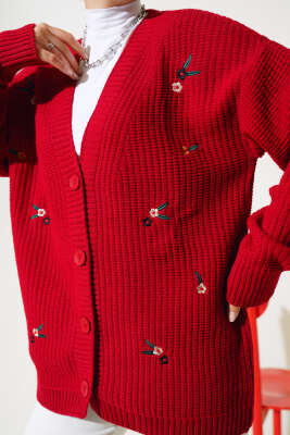 Papatya Nakışlı Örgü Triko Hırka Kırmızı - Triko Hırka