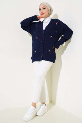 Papatya Nakışlı Örgü Triko Hırka Lacivert - Triko Hırka