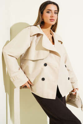 Parça Detaylı Düğmeli Kısa Trençkot Bej - CALİENTE