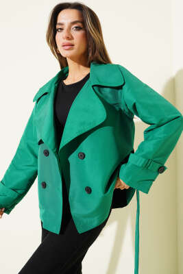 Parça Detaylı Düğmeli Kısa Trençkot Benetton - Kadın Giyim Modelleri