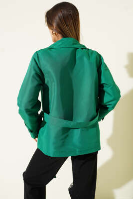 Parça Detaylı Düğmeli Kısa Trençkot Benetton - Kadın Giyim Modelleri