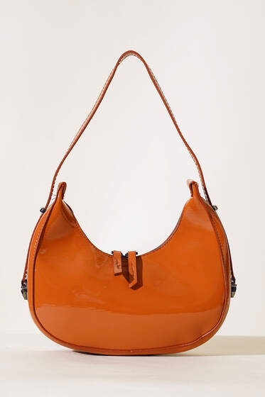 Parlak Baget Çanta Taba - Kol Çantası