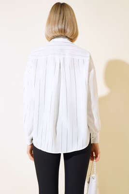 Parlak Çizgili Metal Düğmeli Gömlek Beyaz - Kadın Giyim Modelleri