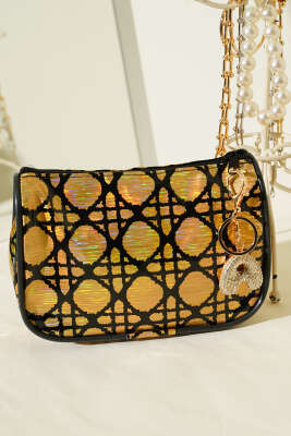 Parlak Desenli Fermuarlı Makyaj Çantası Asorti 3 - NEW WELL