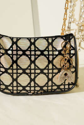 Parlak Desenli Fermuarlı Makyaj Çantası Asorti 6 - Günün Seçilenleri