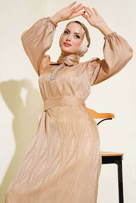 Parlak Taş Patlı Saten Elbise Latte 