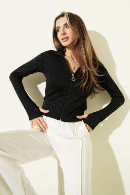 Parmak Geçirmeli Taşlı Hırka Siyah - DİVON