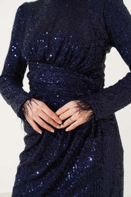 Payetli Bileği Tüylü Elbise Lacivert - Tesettür Elbise