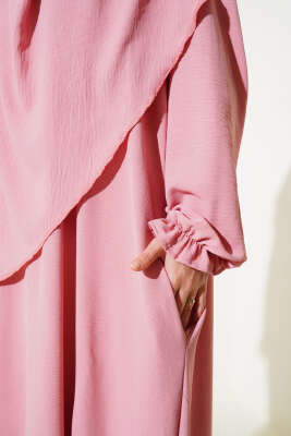 Peçeli Geniş Ferace Pudra - Tesettür Elbise