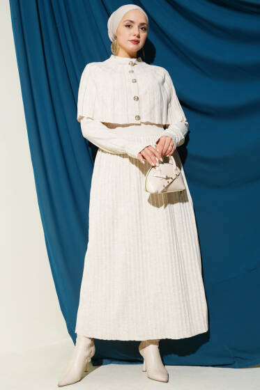 Pelerin Detaylı Düğmeli Triko Elbise Bej - Elbise