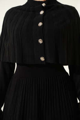 Pelerin Detaylı Düğmeli Triko Elbise Siyah - Elbise