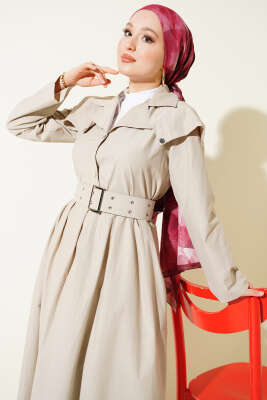 Pelerin Detaylı Kemerli Elbise Bej - Elbise