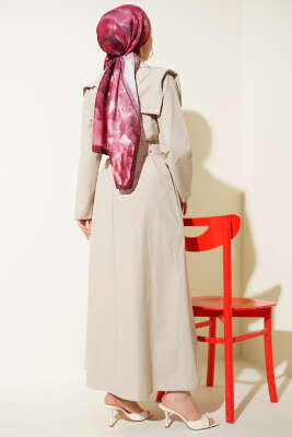 Pelerin Detaylı Kemerli Elbise Bej - Elbise