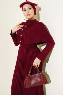 Pelerin Detaylı Pileli Triko Elbise Bordo - Elbise