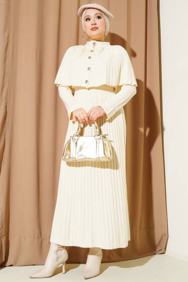 Pelerin Detaylı Pileli Triko Elbise Ekru - Elbise