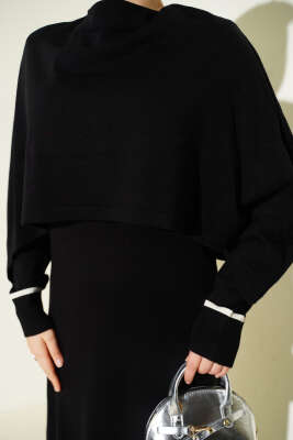 Pelerin Detaylı Triko Elbise Siyah - Elbise