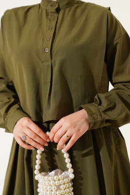 Pelerin Detaylı Yarım Düğmeli Elbise Haki - Tesettür Elbise