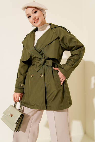 Pelerinli Dört Düğmeli Kısa Trençkot Haki - Trençkot