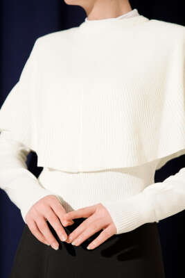 Pelerinli Fitilli Triko Kazak Ekru - Triko Kazak