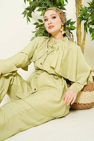 Pelerinli Gold Düğmeli Takım Çağla Yeşili - İkili Takım