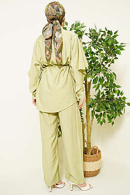 Pelerinli Gold Düğmeli Takım Çağla Yeşili - İkili Takım